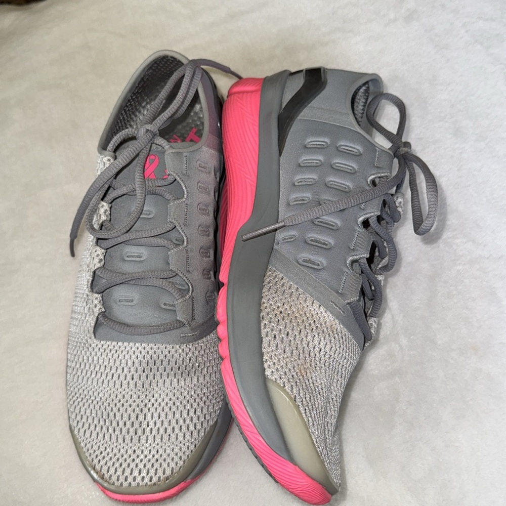 Under Armour Breast Cancer Sneakers W 11 - Picture 2 of 8